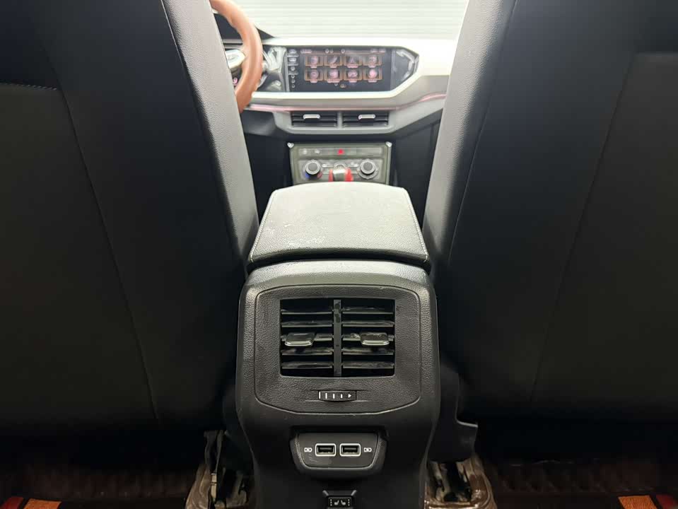 Volkswagen Exploring the shadow