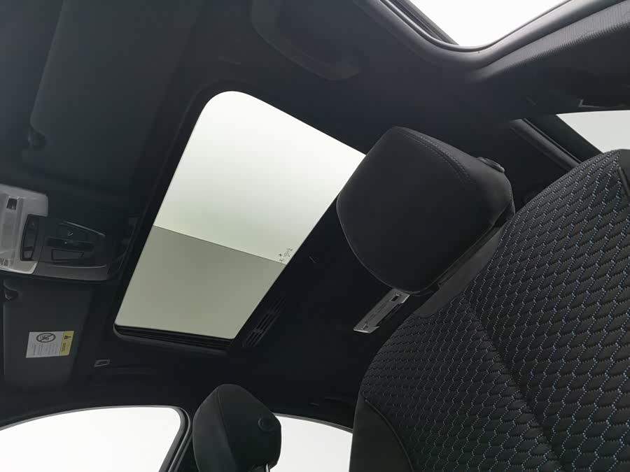 BMW 3 Series 2017, фото 14