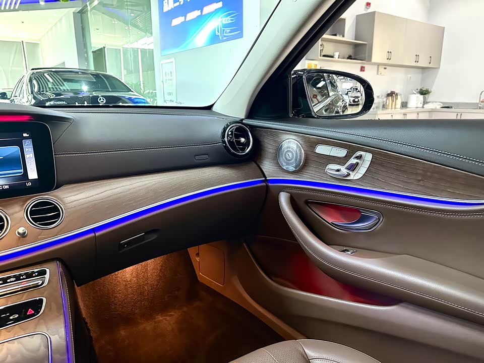 Mercedes-Benz E-class Mercedes-Benz E-class