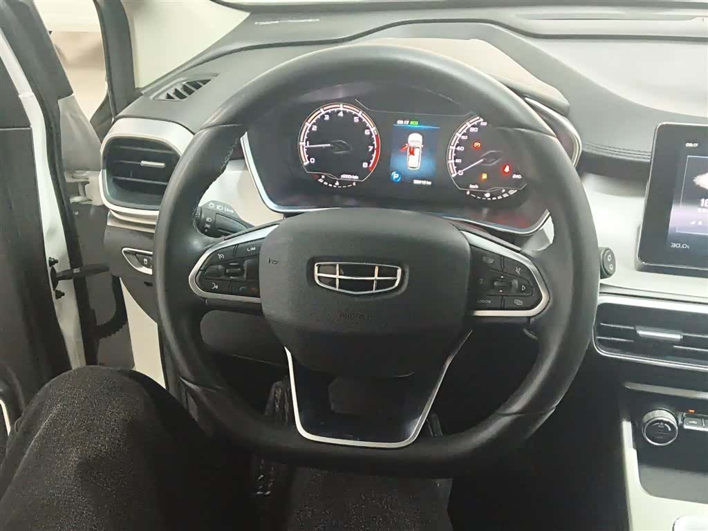Geely Coolray, 2021 7