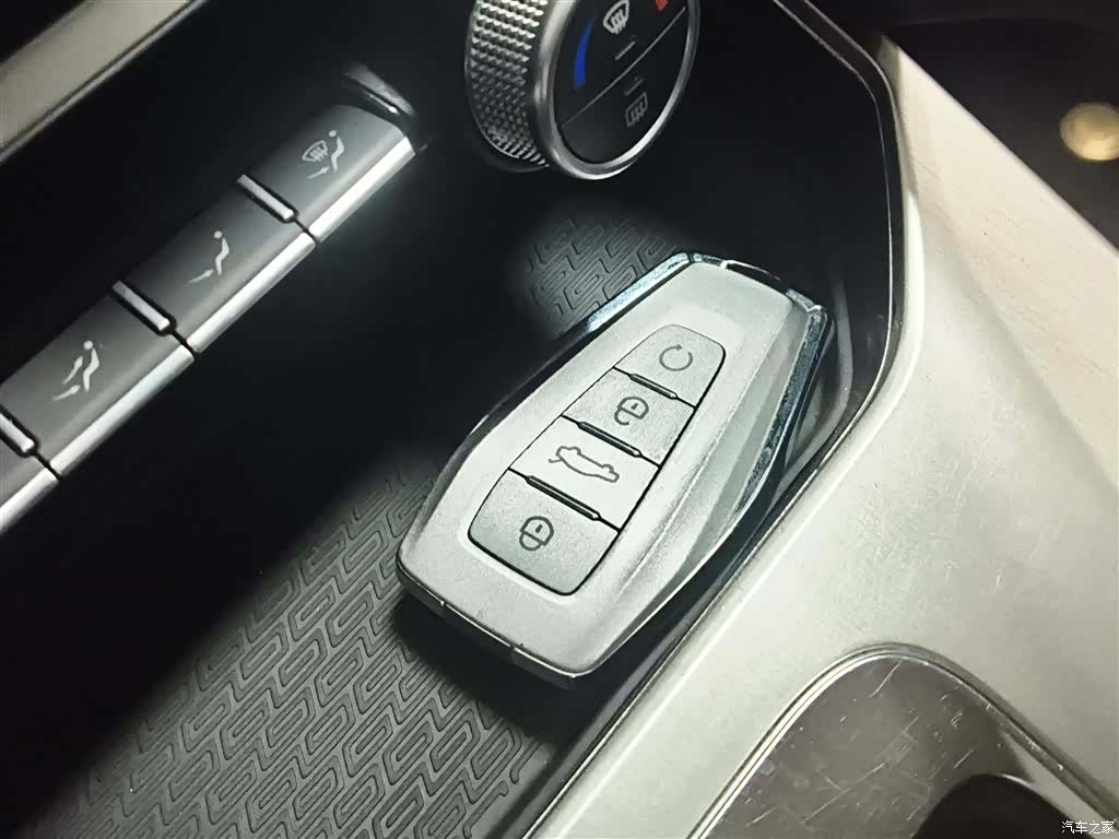 Geely Coolray, 2021 17