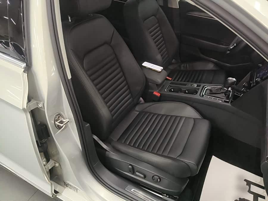 Volkswagen Magotan 2020, фото 24