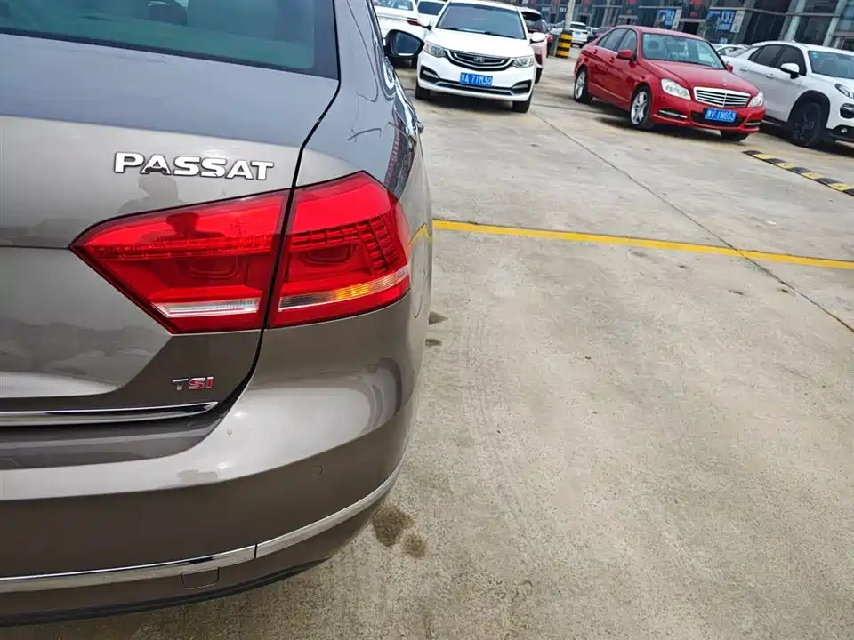 Volkswagen Passat