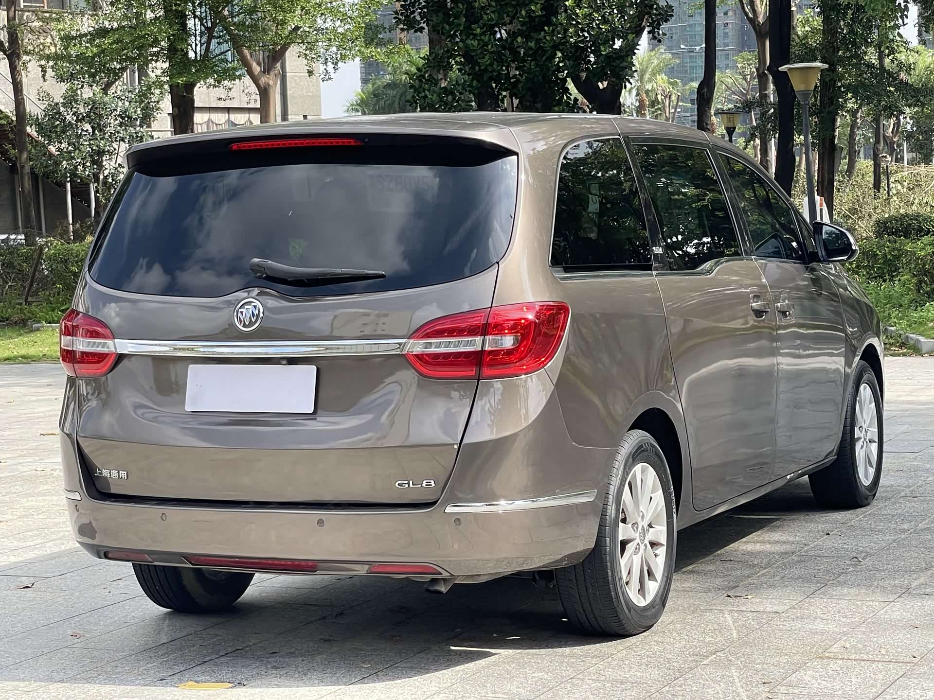 Buick GL8, 2015 13