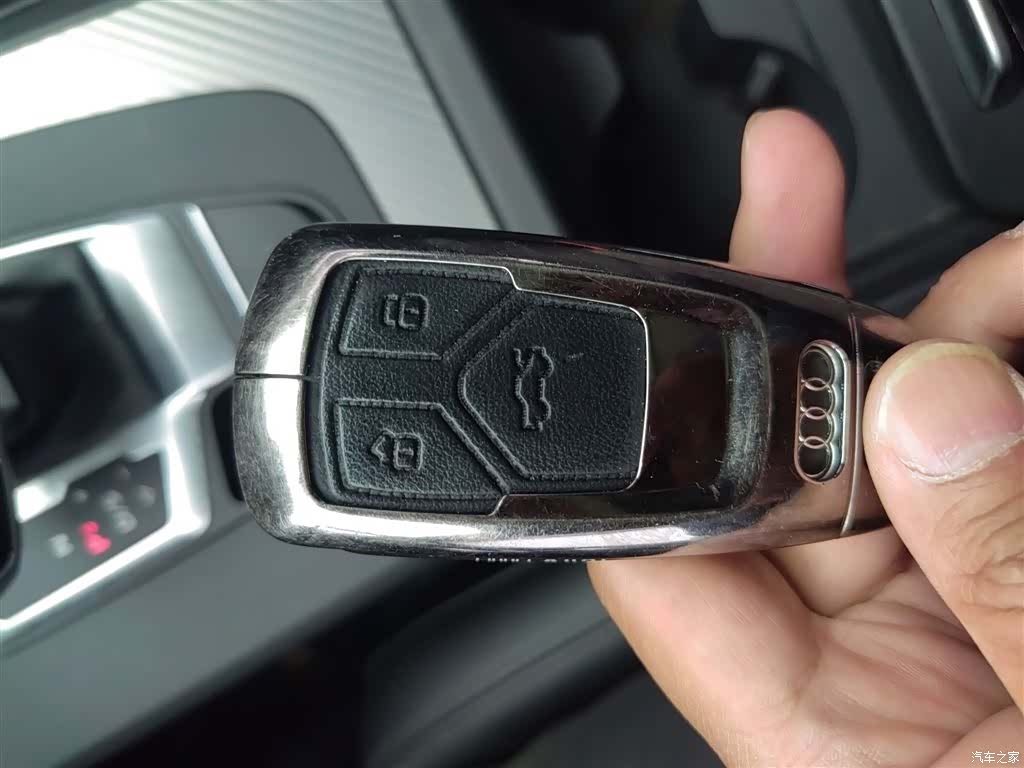 Audi Q5L, 2019 17