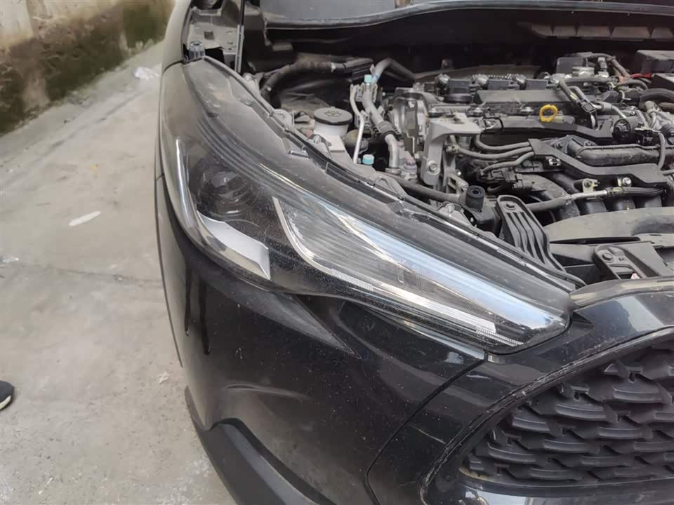 Toyota Corolla Sharp amplifier