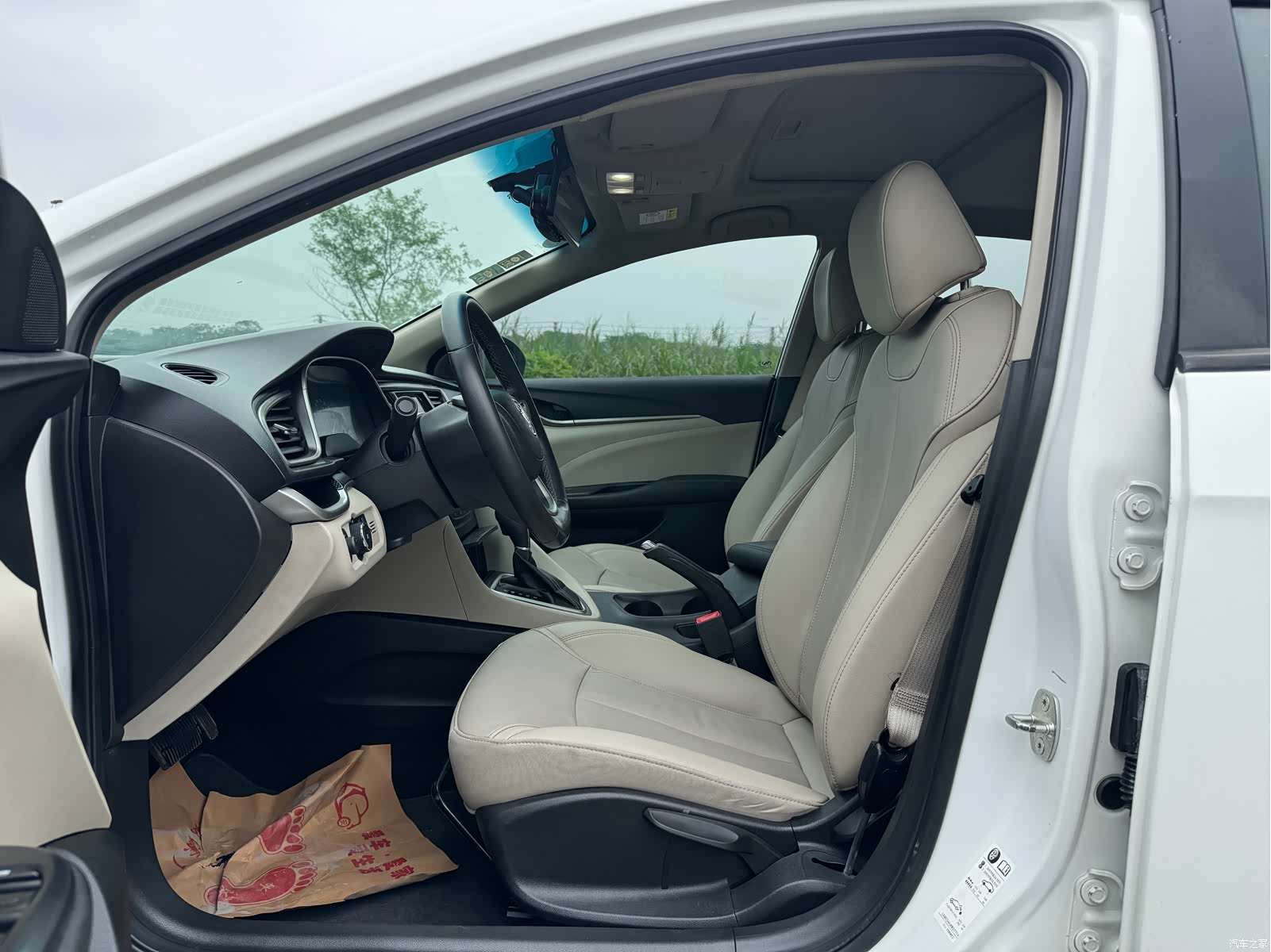 Buick V, 2019 все фото