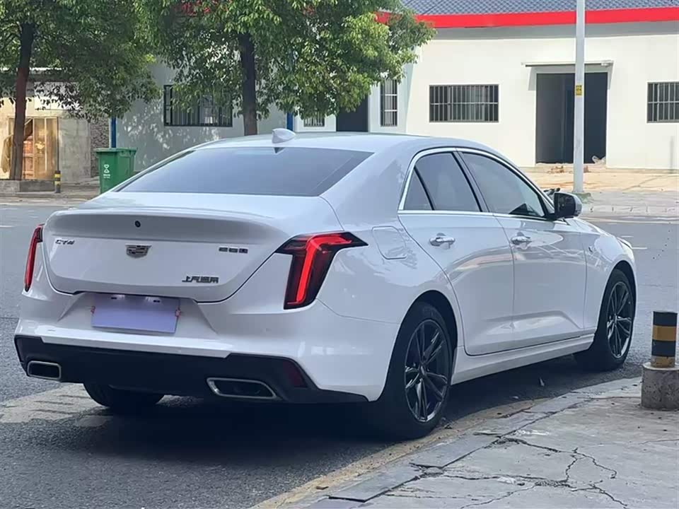 Cadillac CT4