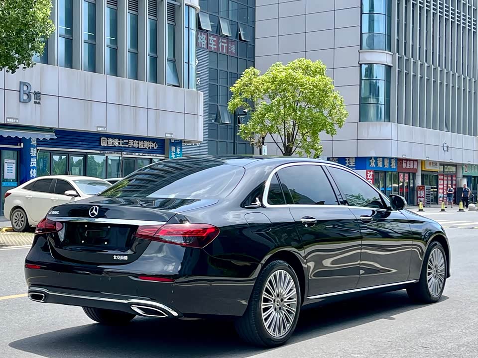 Mercedes-Benz E-class Mercedes-Benz E-class