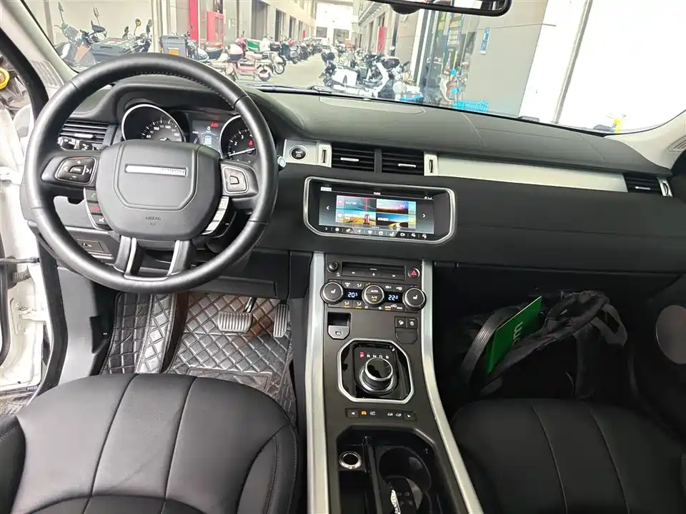 Land Rover Range Rover Aurora