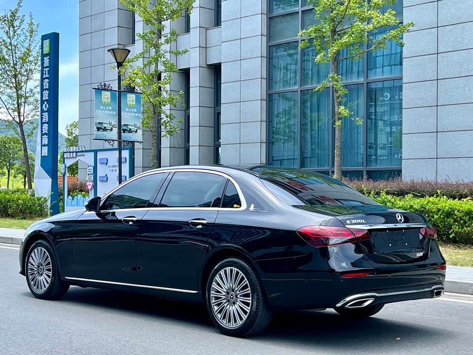 Mercedes-Benz E-class Mercedes-Benz E-class