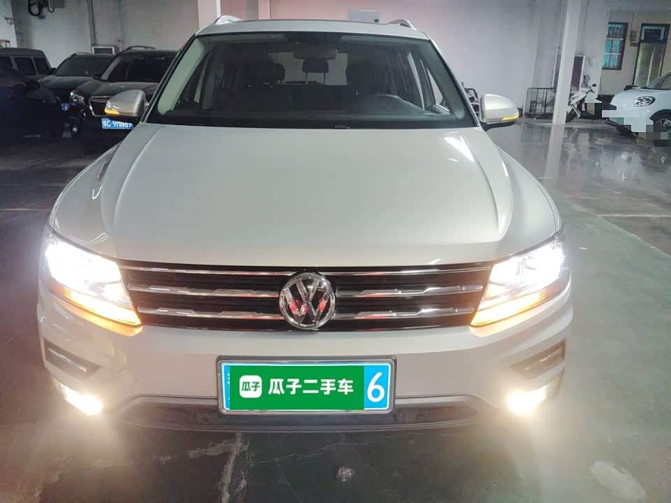 Volkswagen Tiguan L