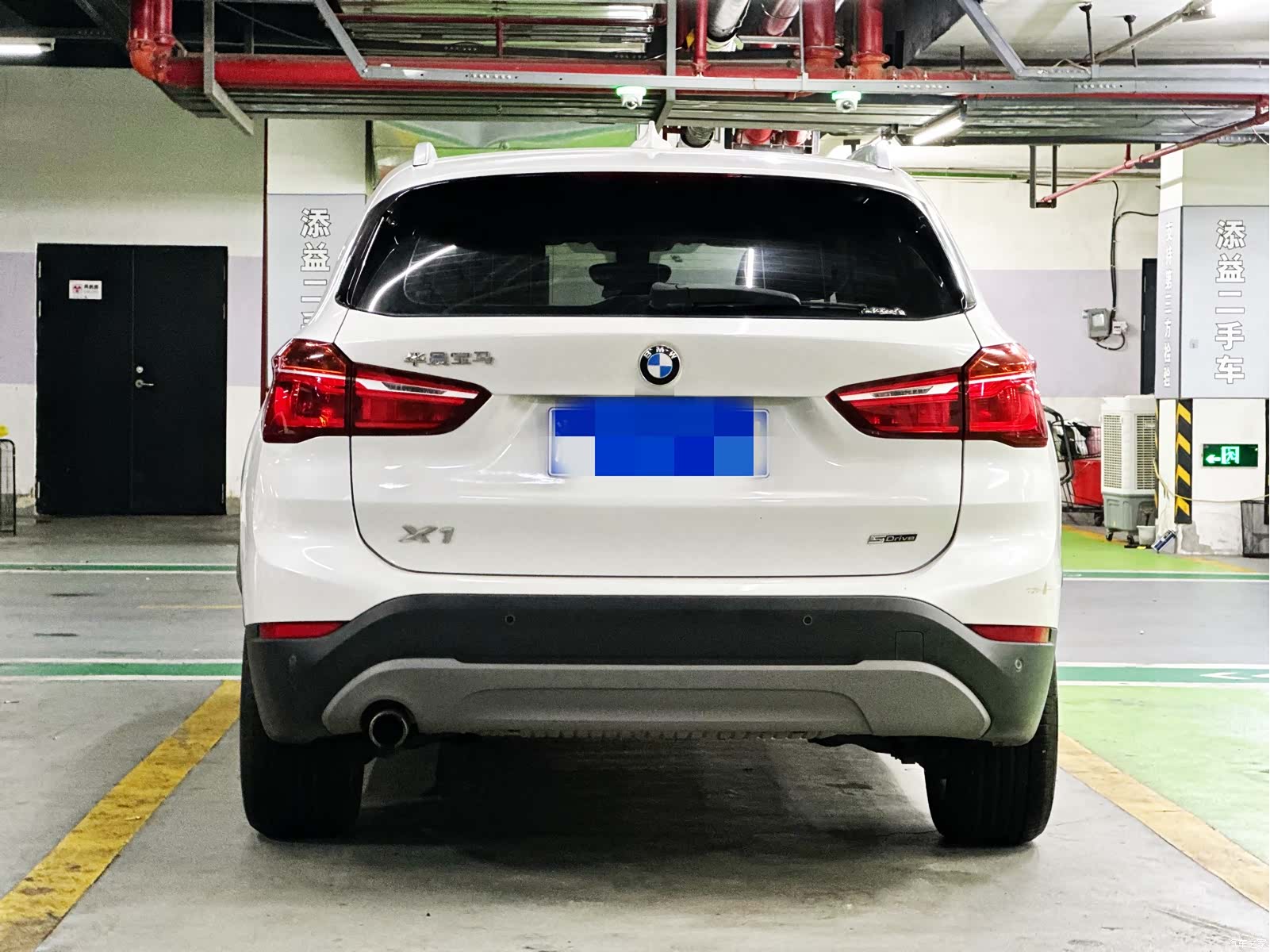 BMW X1, 2018 все фото