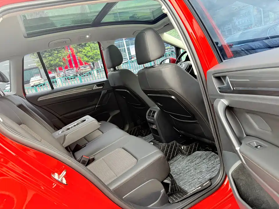 Volkswagen Golf*Jiayu