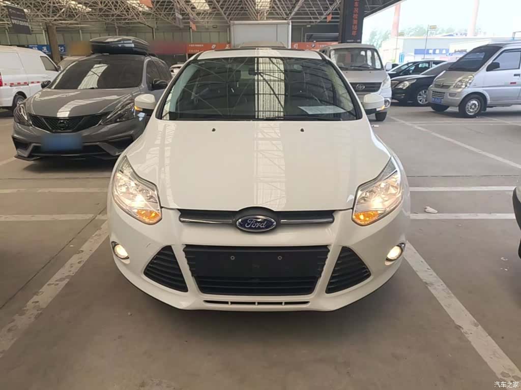 Ford Focus, 2015 3