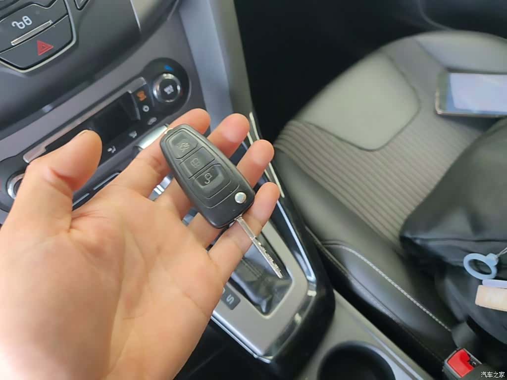 Ford Focus, 2015 17