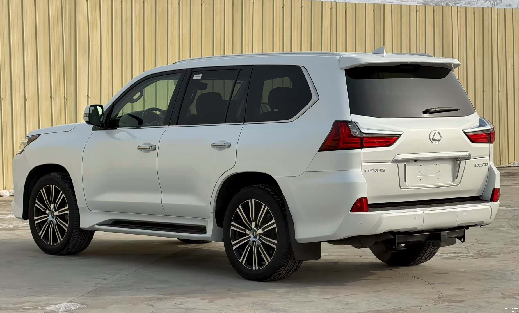 Lexus LX, 2020 7