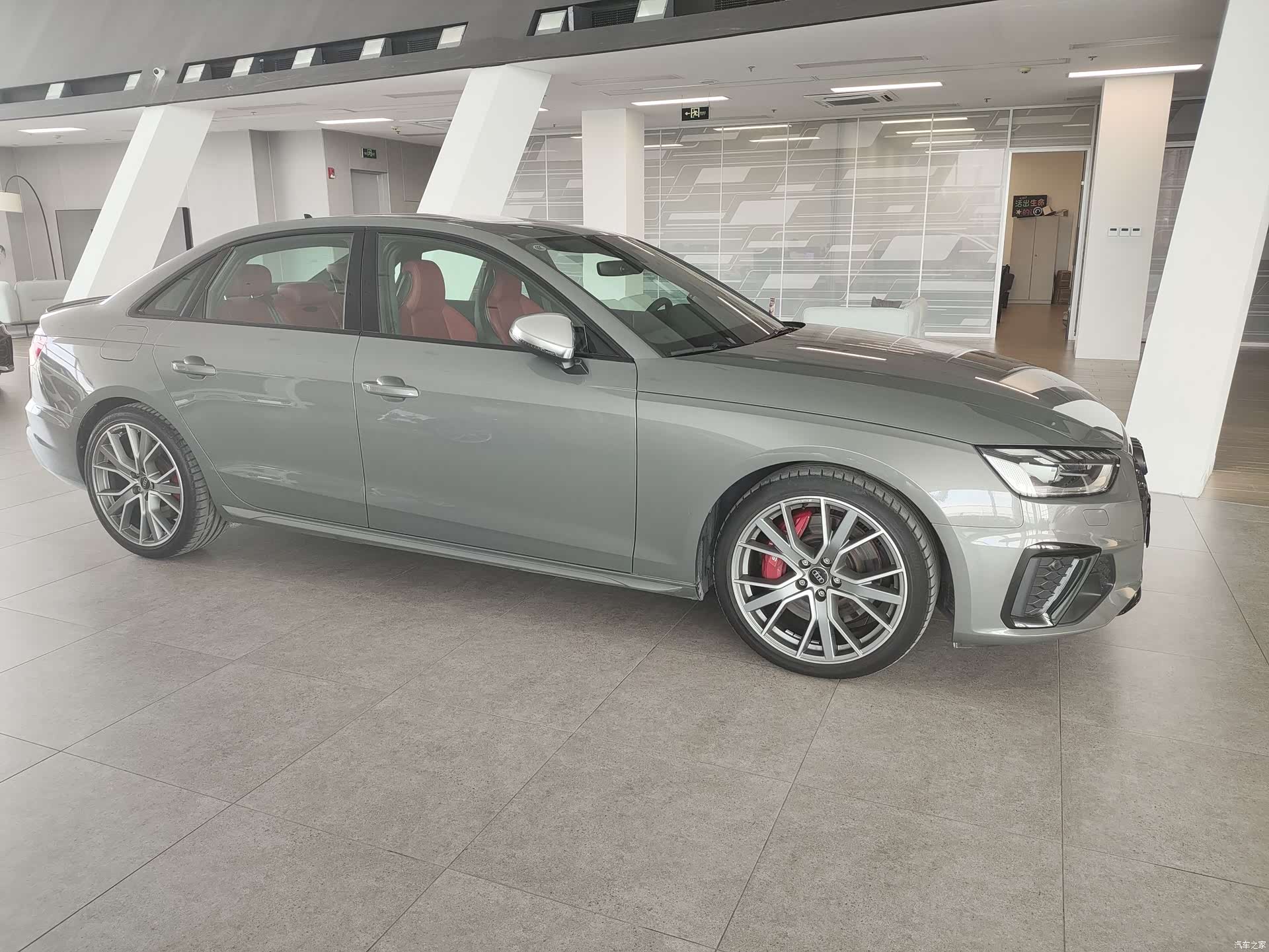 Audi S4, 2025 4