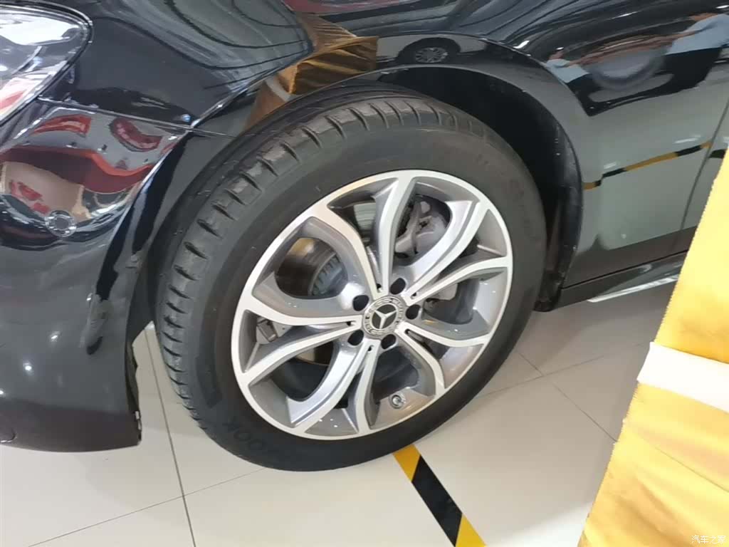 Mercedes-Benz E-Class, 2021 23