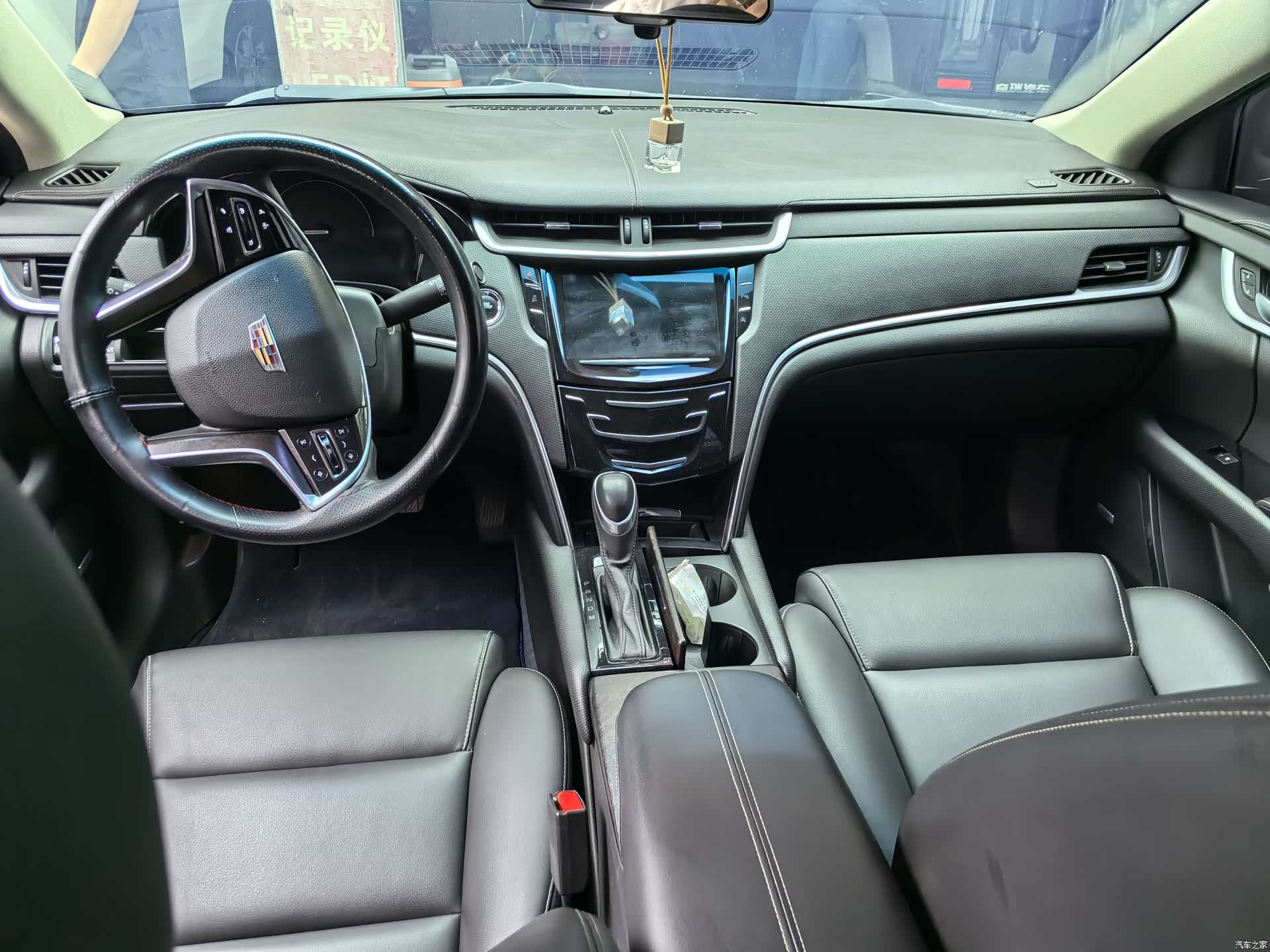 Cadillac XTS, 2019 8