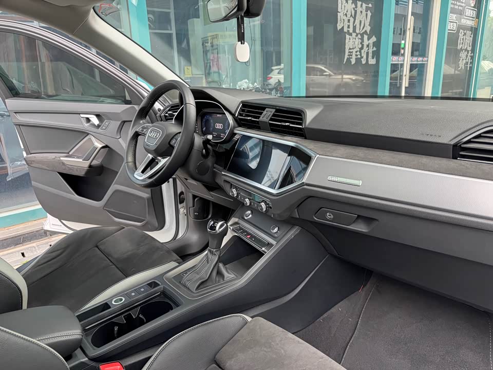 Audi Q3 Audi Q3
