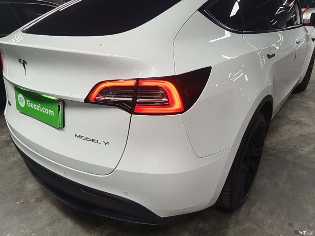 Tesla Model Y, 2021 8