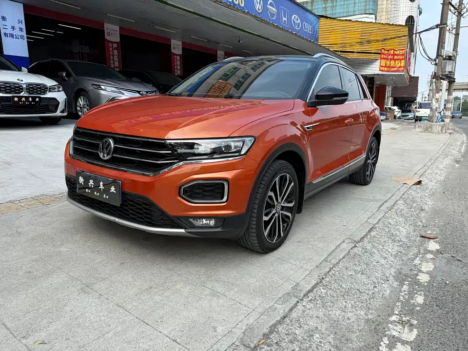 Volkswagen T-ROC exploring Songs