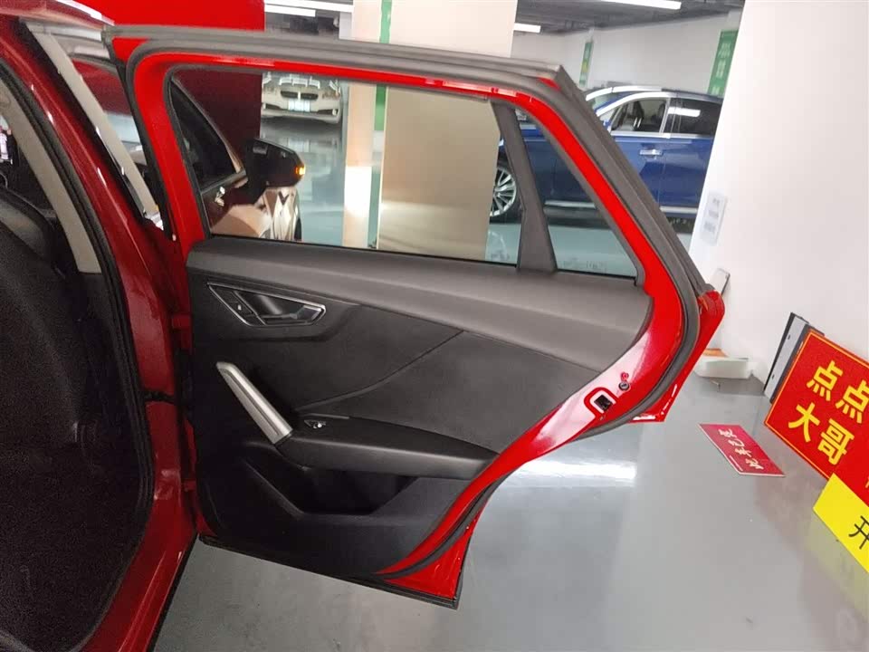 Audi Q2L Audi Q2L