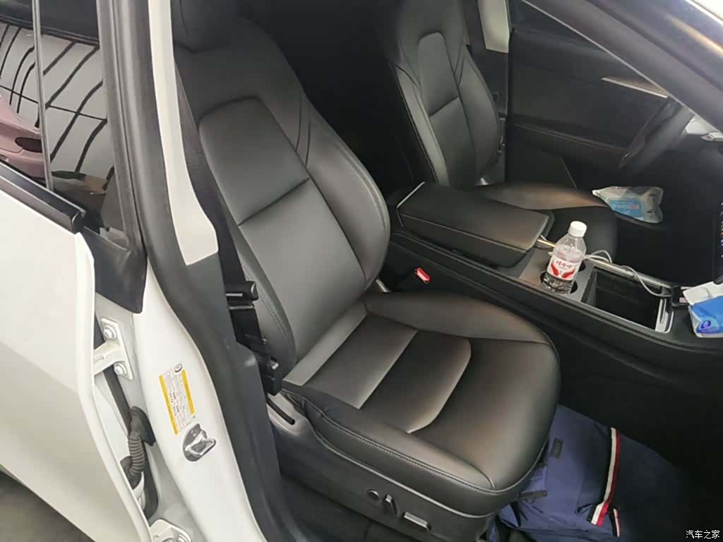 Tesla Model Y, 2021 25
