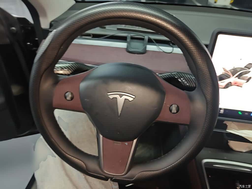 Tesla Model Y, 2021 11