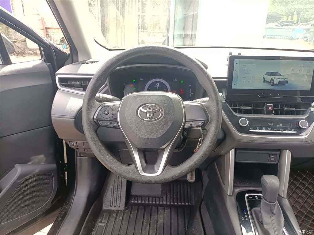 Toyota Frontlander, 2024 11