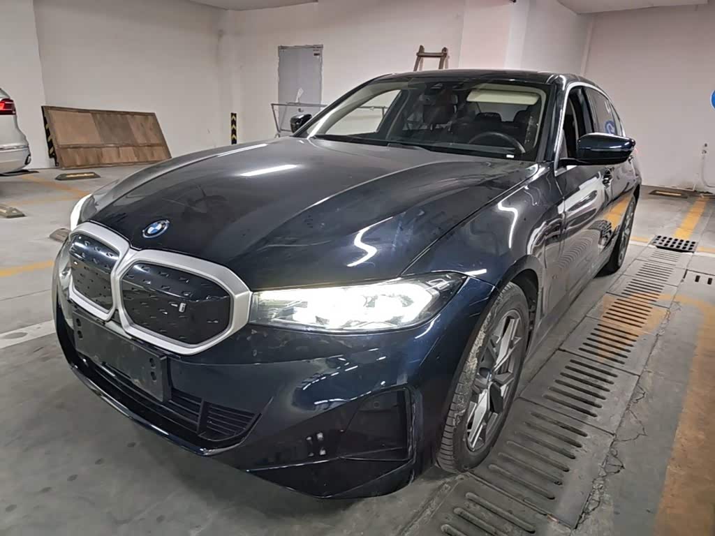 BMW i3 2024 eDrive 35 L