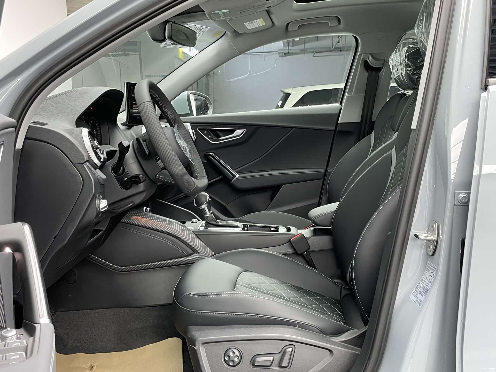 Audi Q2L, 2026 8