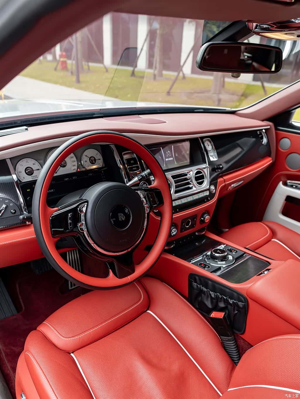 Rolls-Royce Ghost, 2019 11