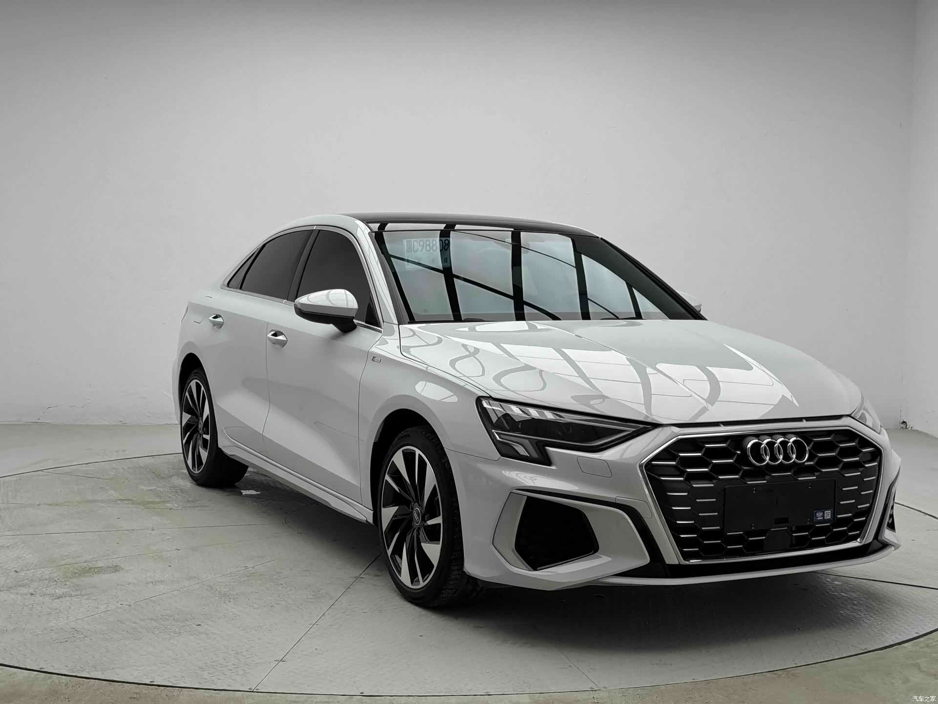 Audi A3, 2023 все фото