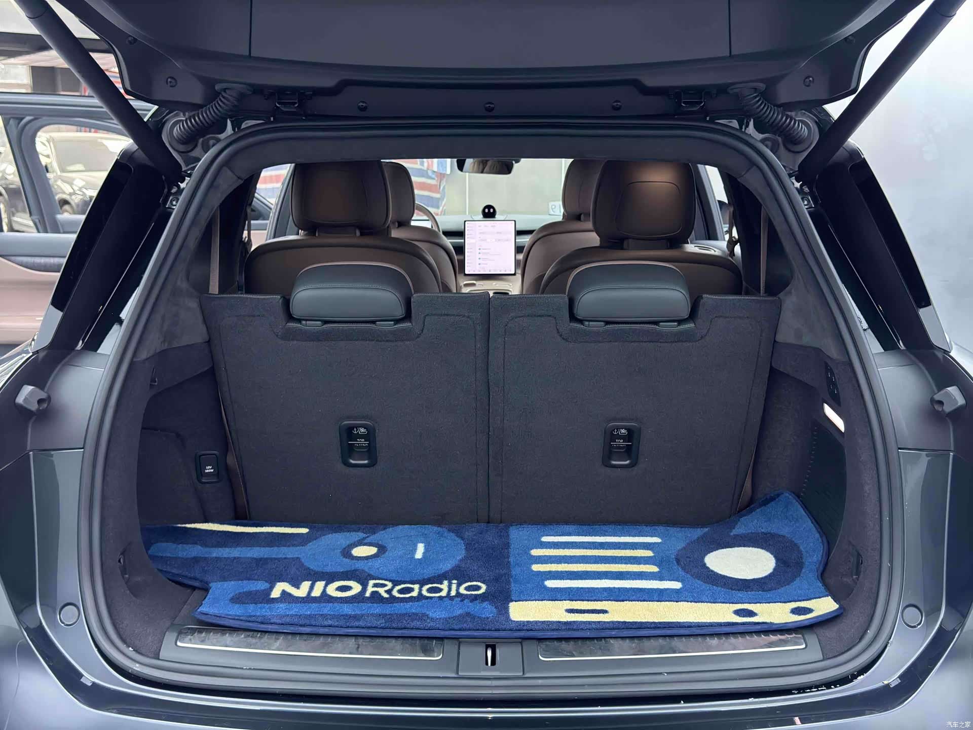 NIO ES8, 2023 25