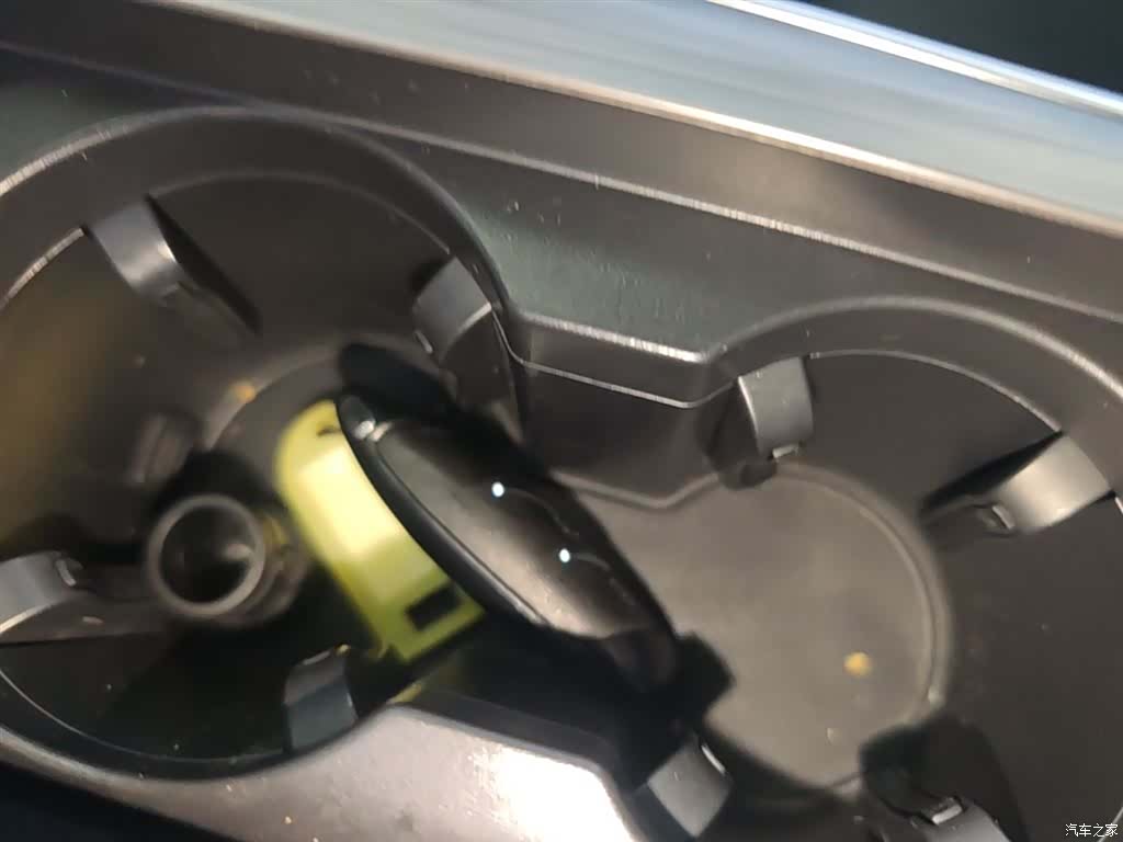 Roewe RX5, 2020 9