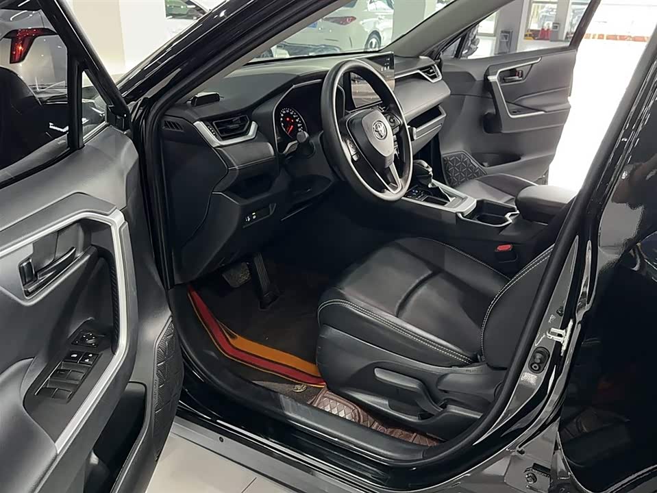 Toyota RAV4 Rongfang