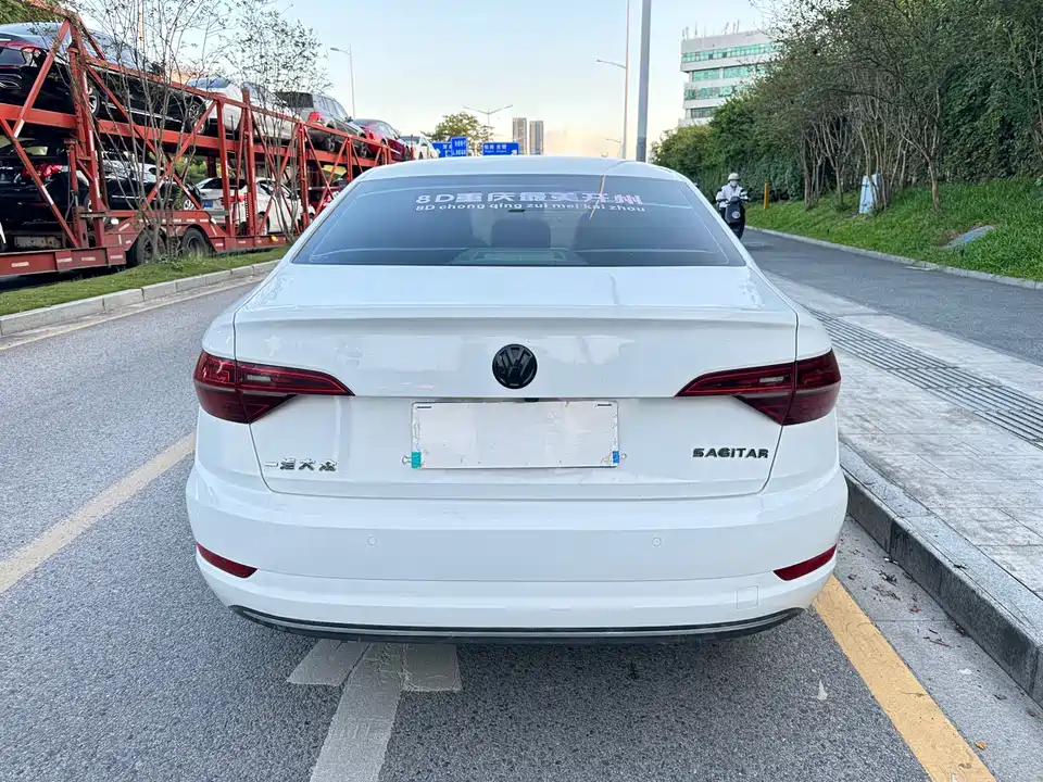 Volkswagen Sagitar