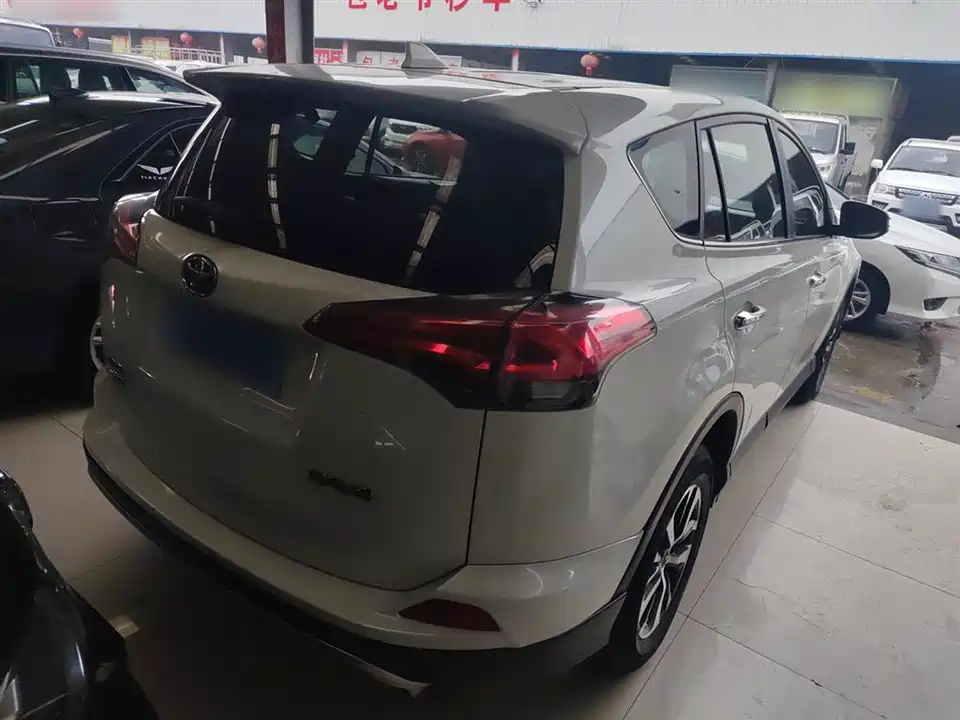 Toyota RAV4 Rongfang
