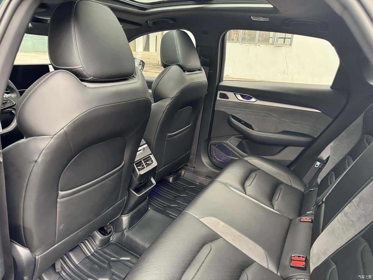 Geely Preface, 2022 30