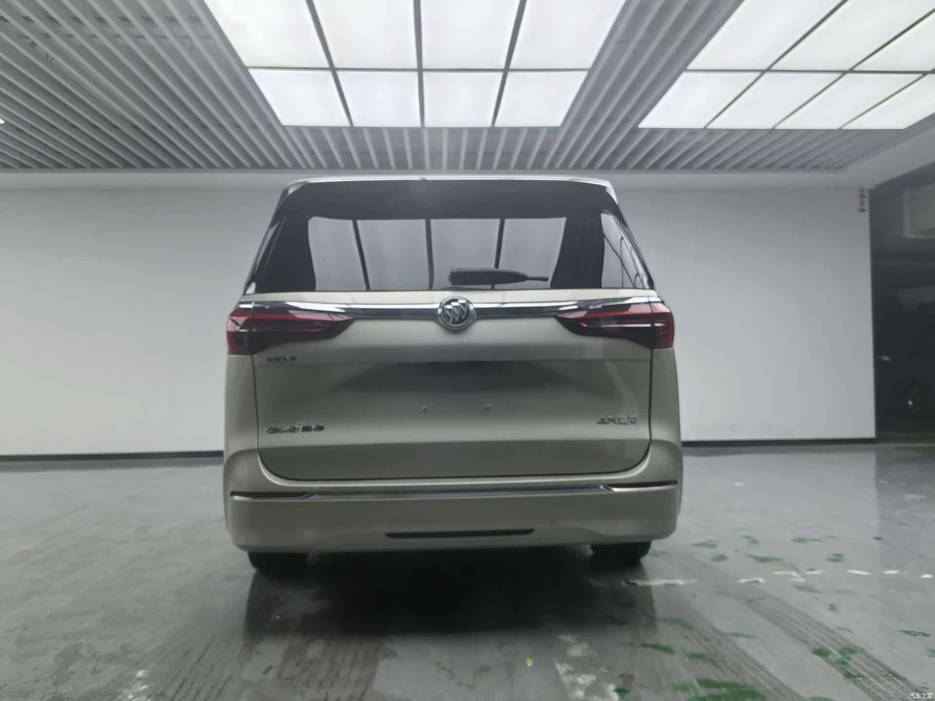 Buick GL8, 2022 4