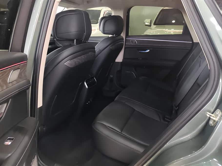 AITO Ask the world M5