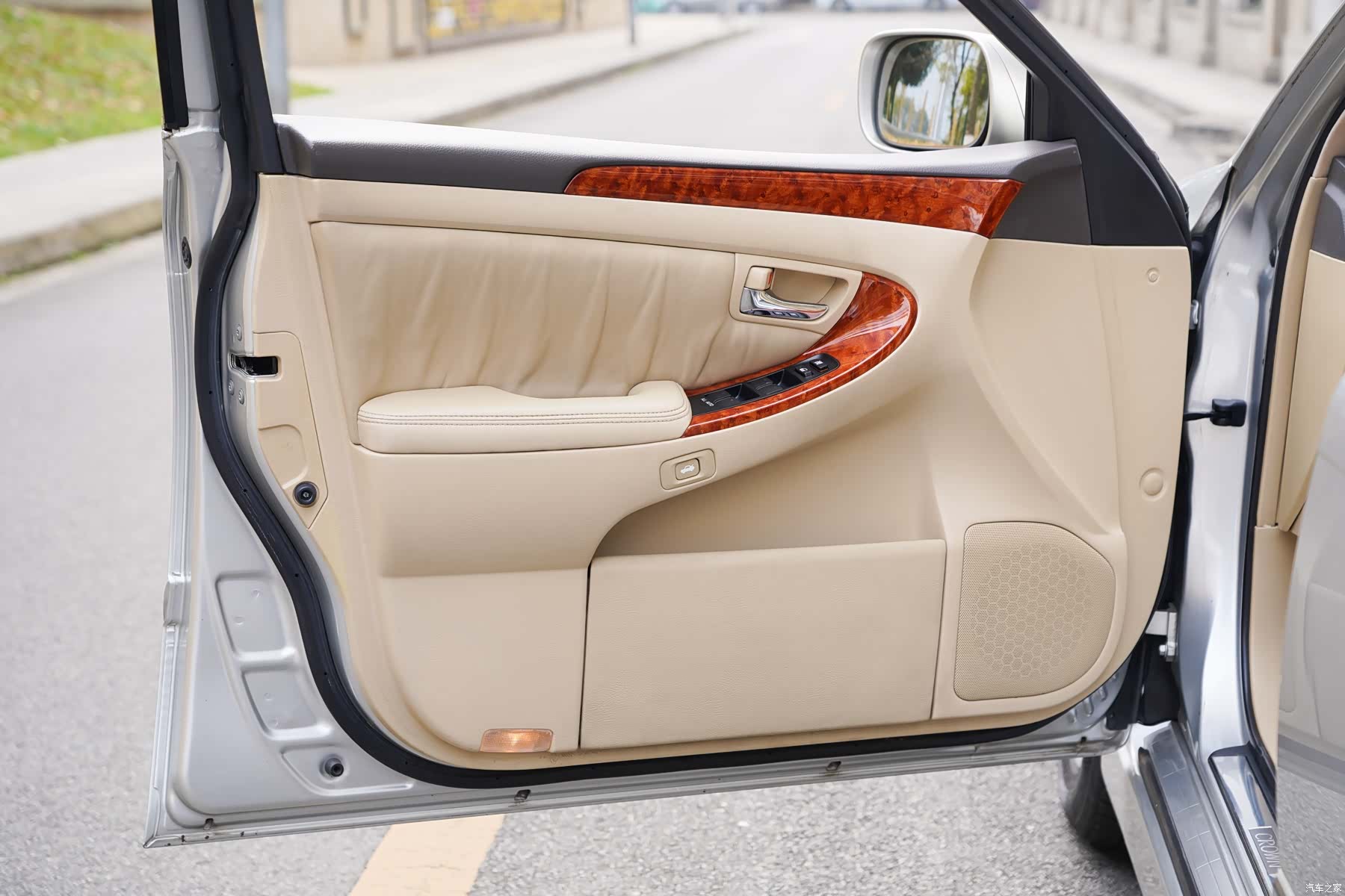 Toyota Crown, 2007 11