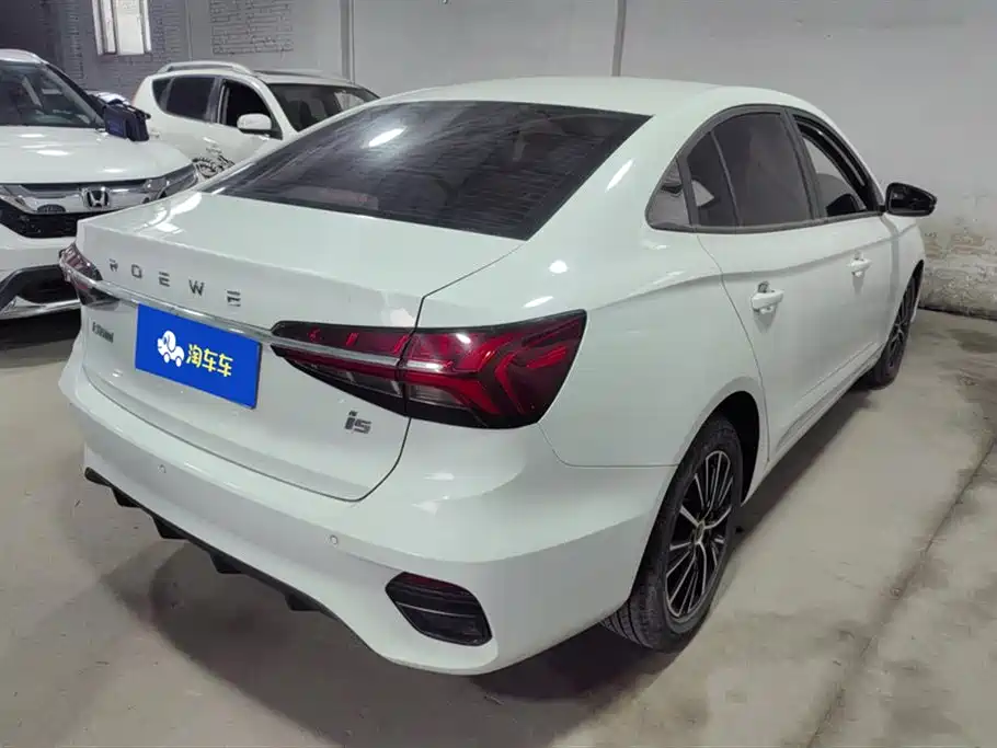 Roewe i5