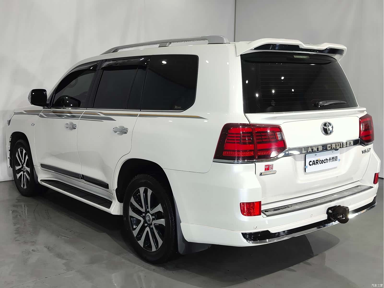 Toyota Land Cruiser, 2019 16