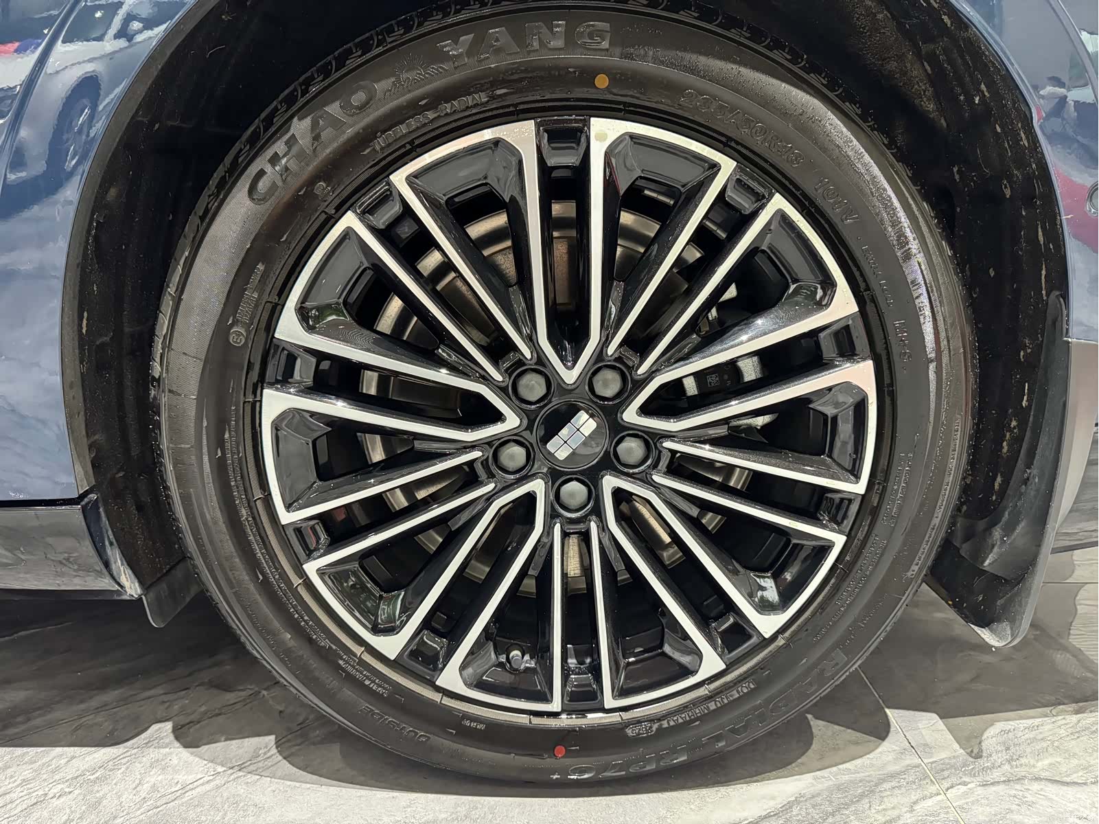 Geely 8, 2025 23