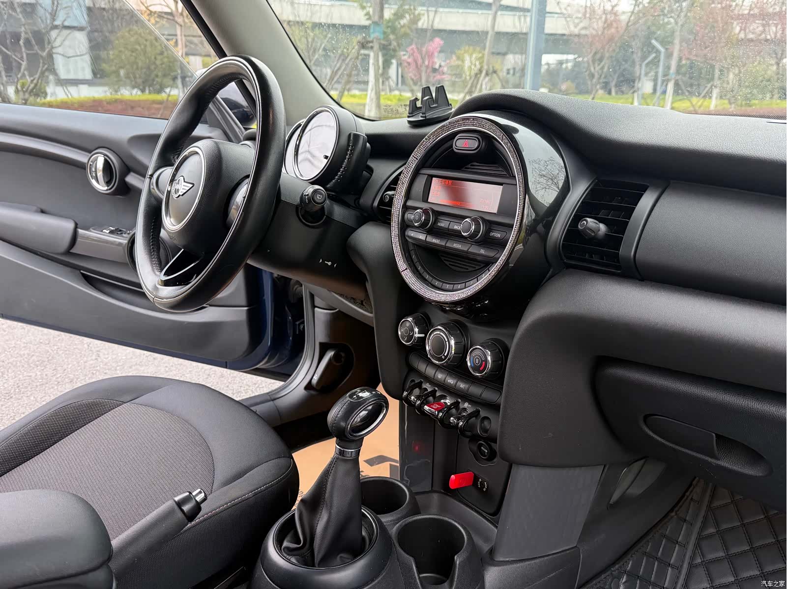 Mini ONE, 2015 13