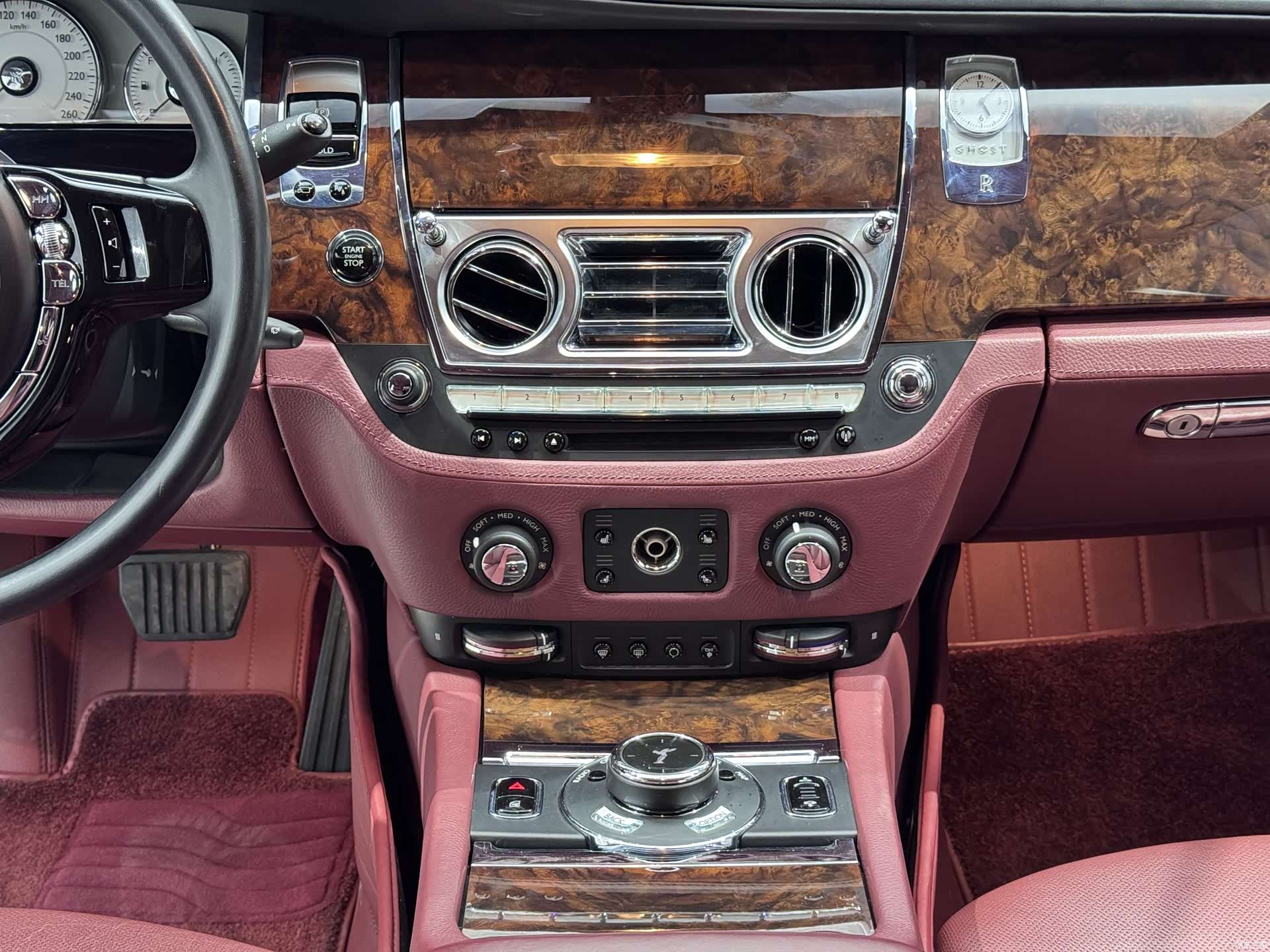 Rolls-Royce Ghost, 2014 28