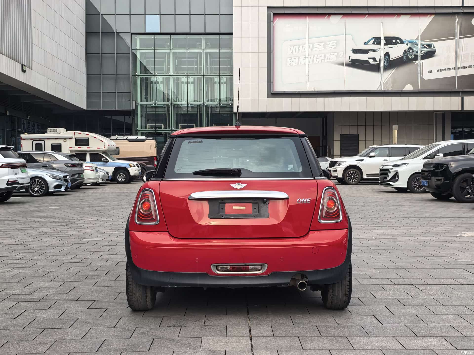 Mini ONE, 2013 19